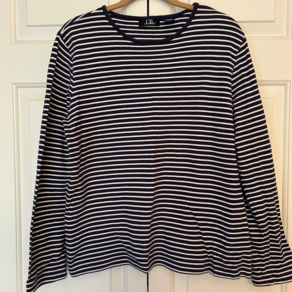 Classic Navy and White Striped Long Sleeve Cotton Tee
Size L